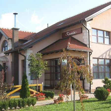 Lukavica Pansion Kamin Bed & Breakfast エクステリア 写真