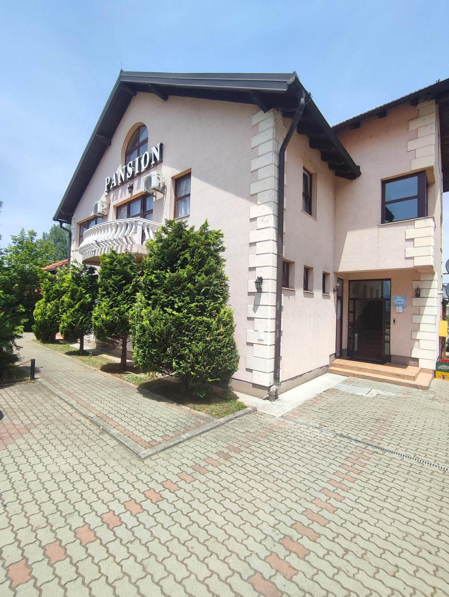 Lukavica Pansion Kamin Bed & Breakfast エクステリア 写真